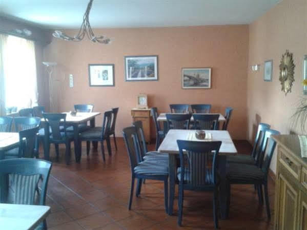 Hotel Gasthof Zum Roessle Хайлброн Екстериор снимка