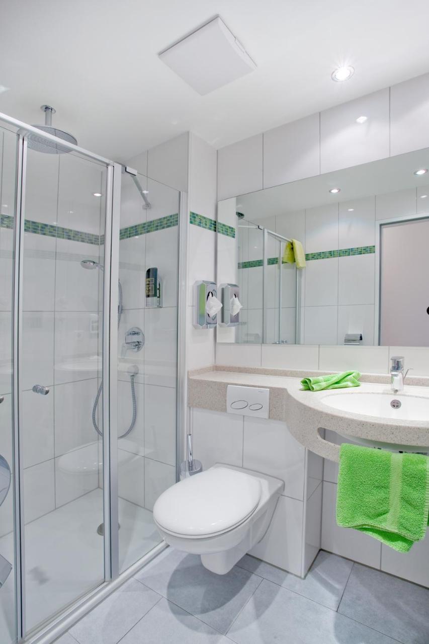 Hotel Gasthof Zum Roessle Хайлброн Екстериор снимка