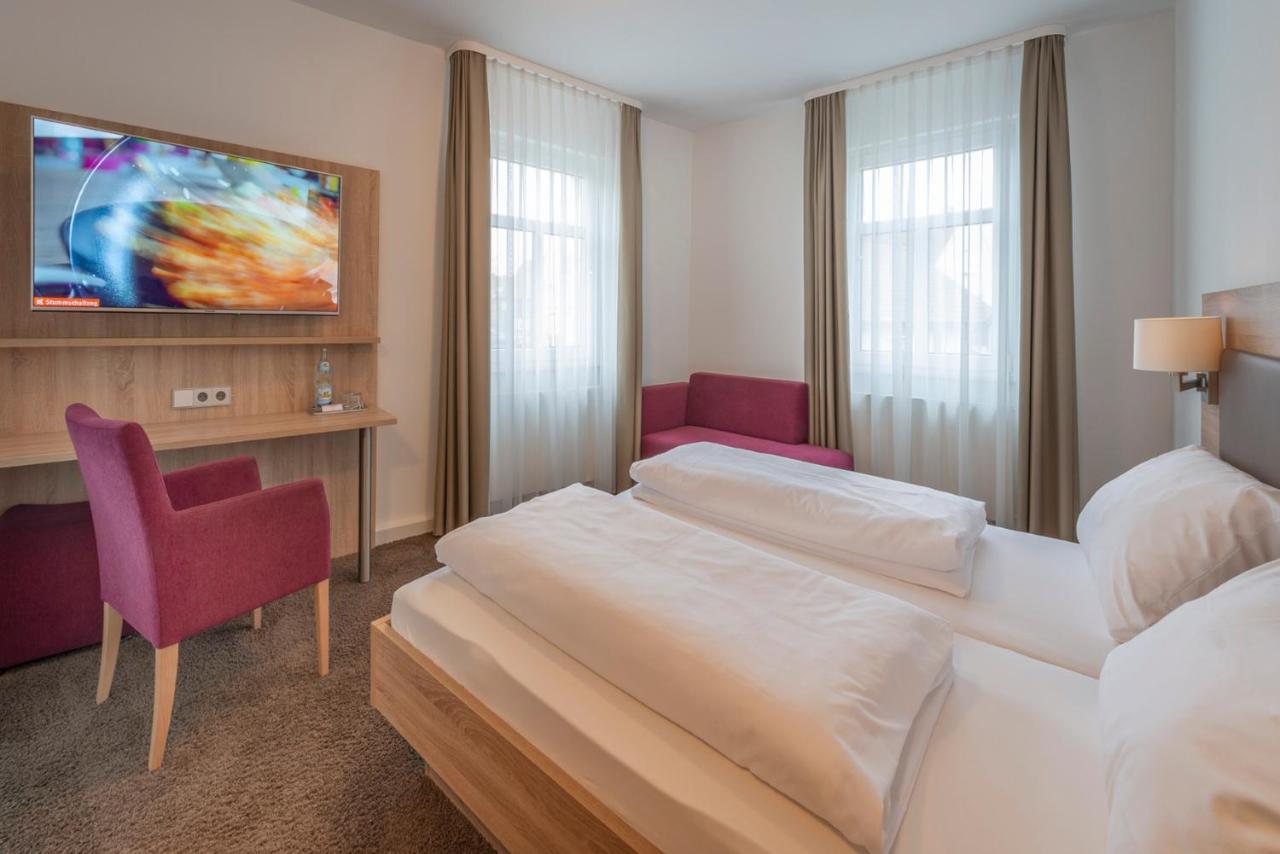 Hotel Gasthof Zum Roessle Хайлброн Екстериор снимка
